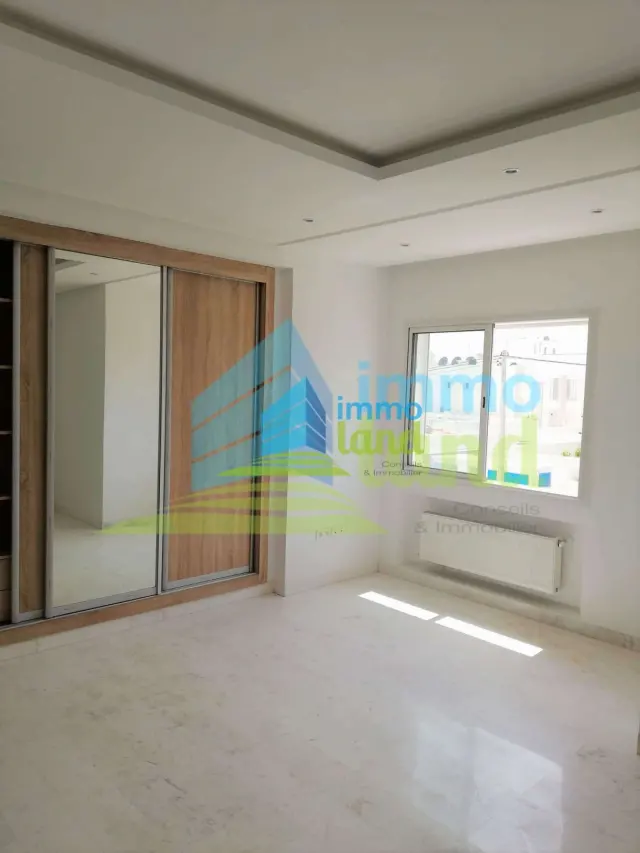 Appartement en S 2 à la Marsa — photo 4