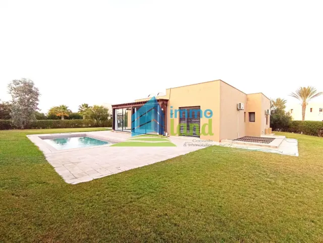 Villa en S 5 avec piscine à Gammarth