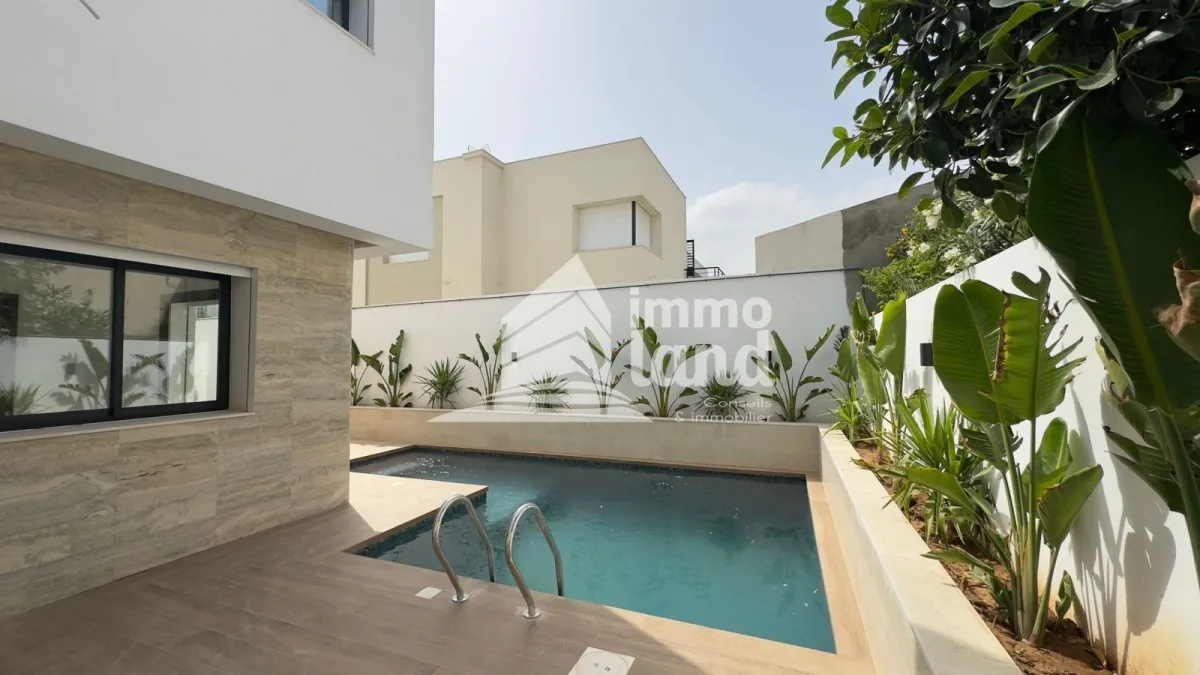 Villa s+4 jumelee jamais habité a la soukra — photo 1