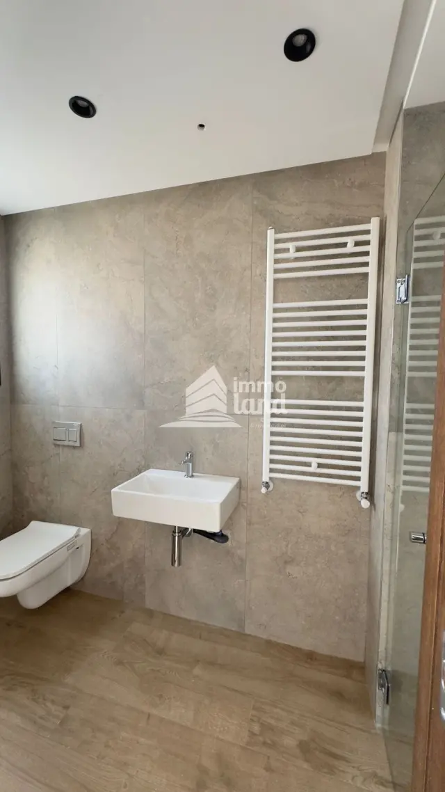 Villa s+4 jumelee jamais habité a la soukra — photo 21