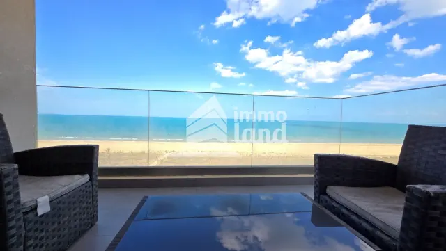 Appartement S3 meublé pieds dans l'eau à Gammarth