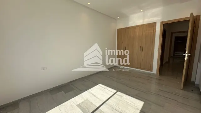 A louer une villa s+3 avec jardin a la marsa — photo 10
