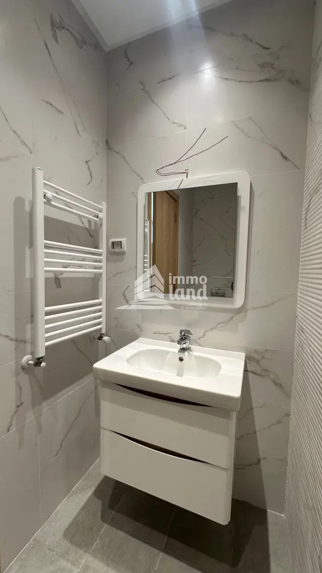 A louer une villa s+3 avec jardin a la marsa — photo 15
