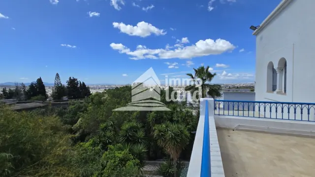 Villa  S+6 avec piscine à Gammarth supérieur