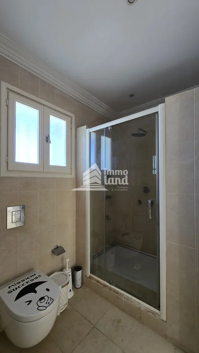 A louer une villa s+3 avec jardin a la marsa — photo 16
