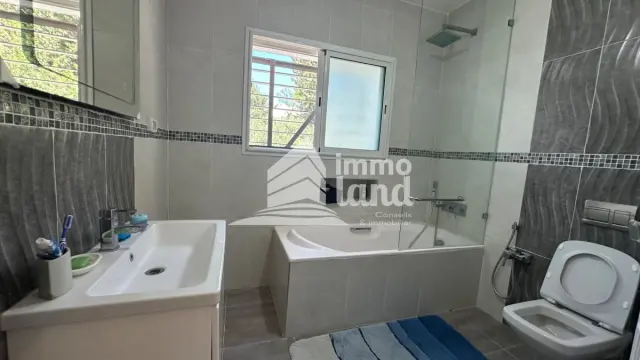 A louer une villa s+3 avec jardin a la marsa — photo 24