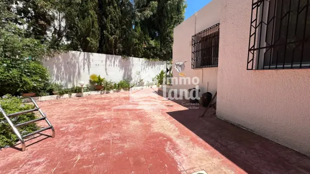 A louer une villa s+3 avec jardin a la marsa — photo 4
