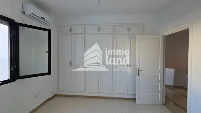 Duplex S+3 de 165m² à L'aouina — photo 8