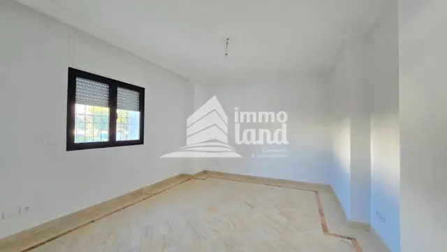 Duplex S+3 de 165m² à L'aouina — photo 4