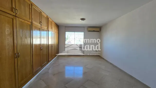 Villa S+4 avec piscine à La Marsa — photo 44