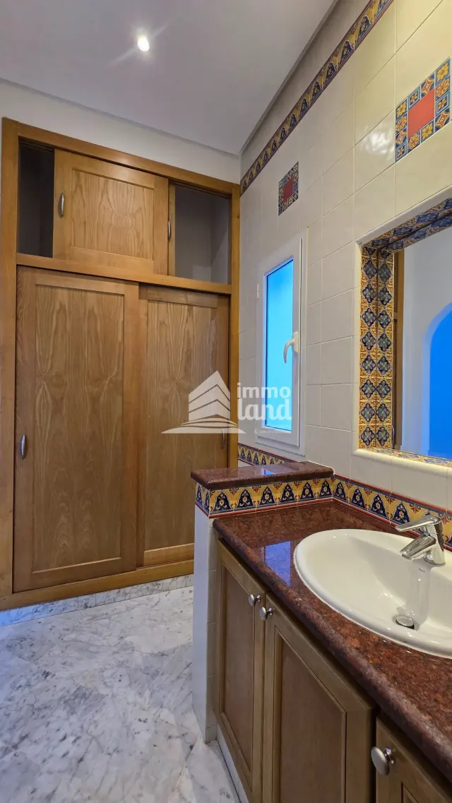 Villa S+4 avec piscine à La Marsa — photo 22