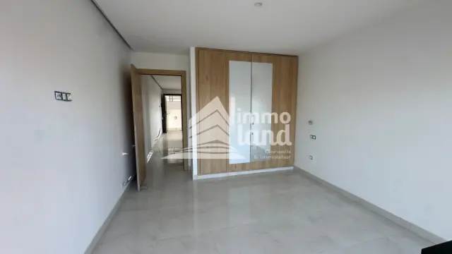 A louer une villa s+3 avec jardin a la marsa — photo 4