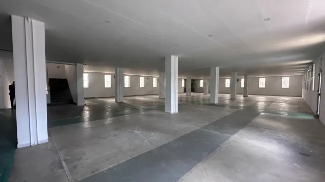 Local commercial sur 2 niveaux au lac 3 — photo 8