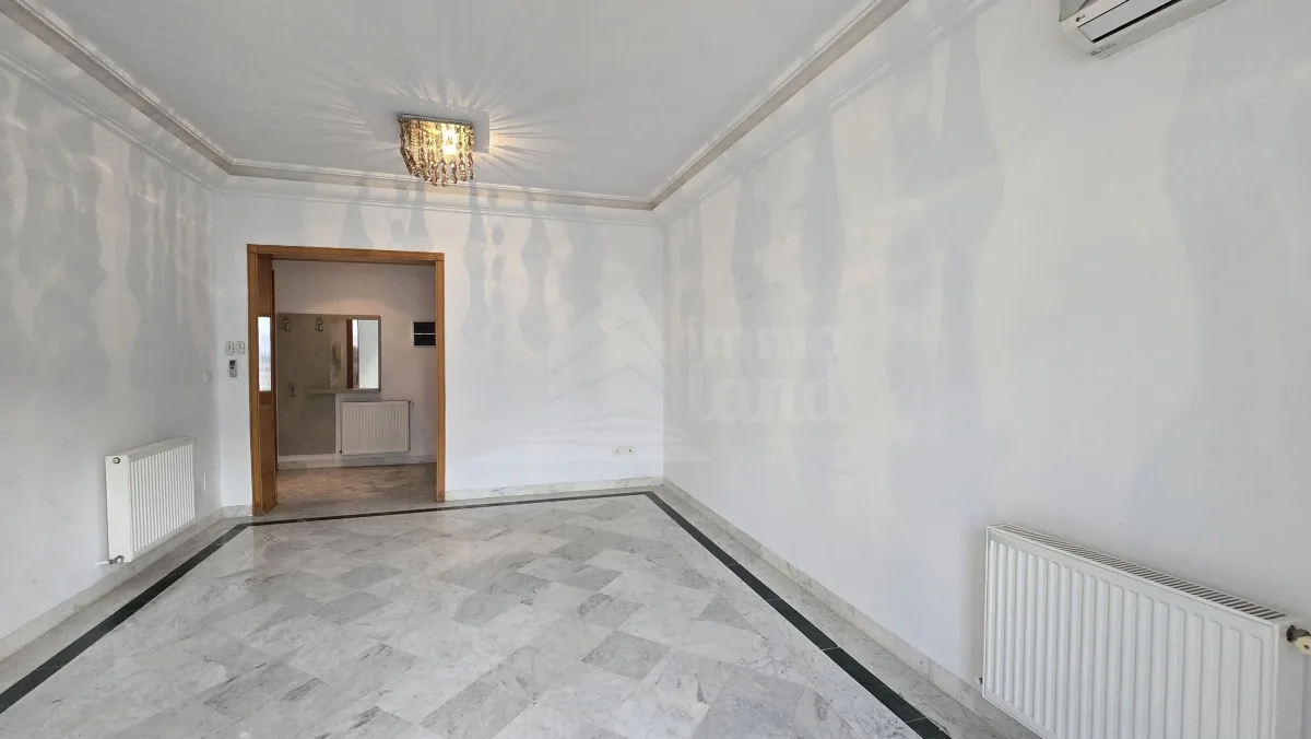 Appartement s+2 de 120m2 a la soukra — photo 1