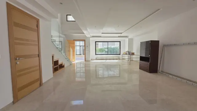 Triplex s+3 à la soukra