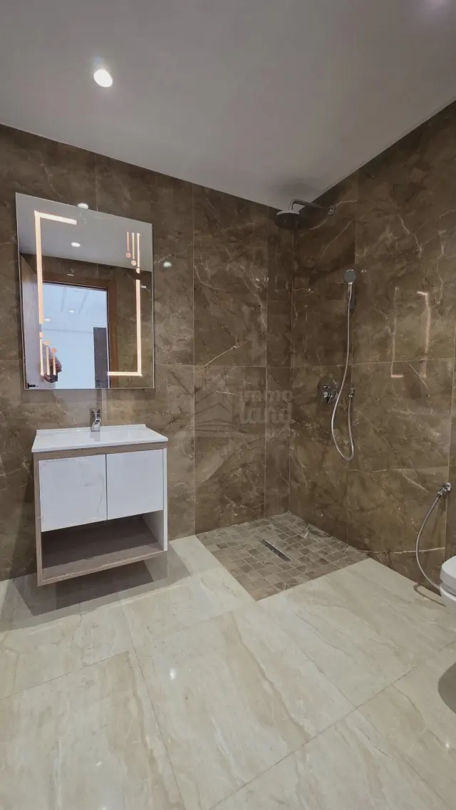 A louer une villa s+3 avec jardin a la marsa — photo 7