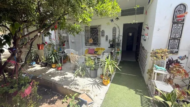 Maison de 364m2 terrain et 147m2 bâti a cité nozha ariana — photo 2