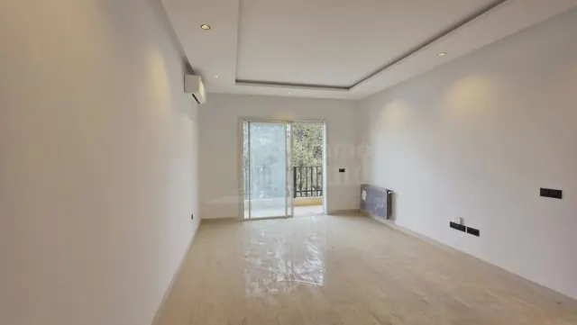 Appartement s+2 avec jamais habité