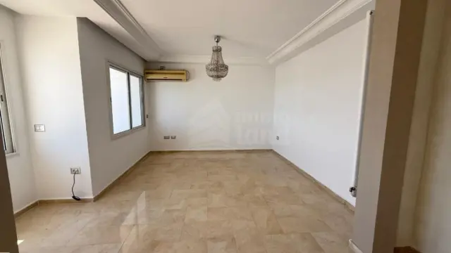 Étage de villa s+3 de 110m2 et 60m2 Terrasse à menzah 9 — photo 6