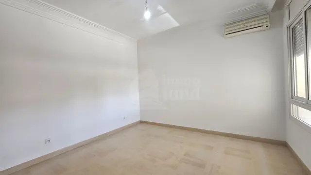 A louer une villa s+3 avec jardin a la marsa — photo 7