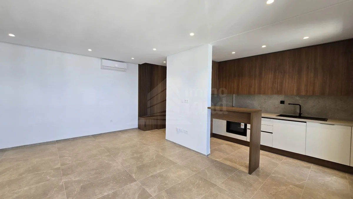 Appartement s+2 de 115m2 5eme etage a ain zaghouan nord — photo 1