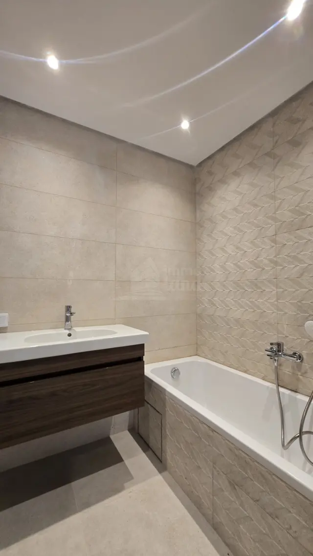Appartement s+2 de 115m2 5eme etage a ain zaghouan nord — photo 13