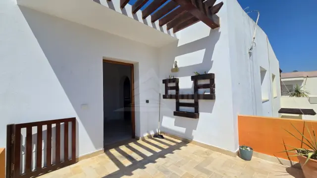 Apparemment S+2 au 1er etage sans ascenseur a la marsa