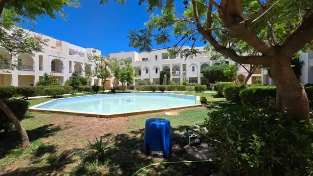 A louer une villa s+3 avec jardin a la marsa