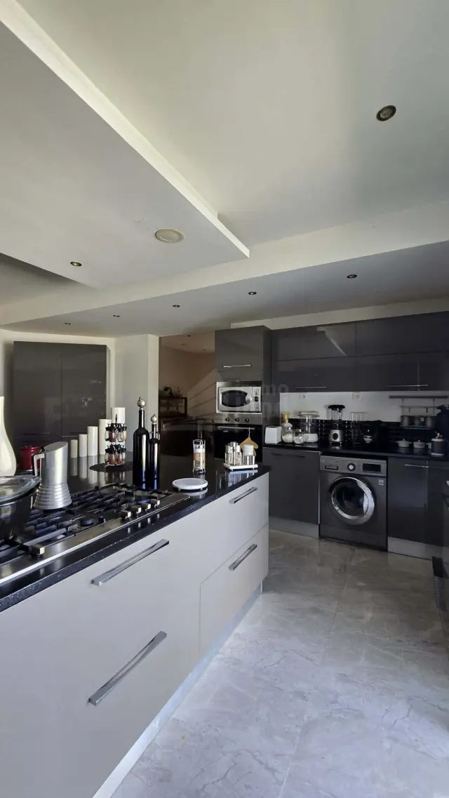 Villa s+5 avec piscine et jardin — photo 9