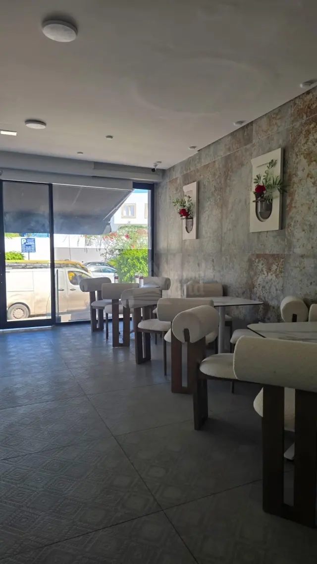 A louer une villa s+3 avec jardin a la marsa