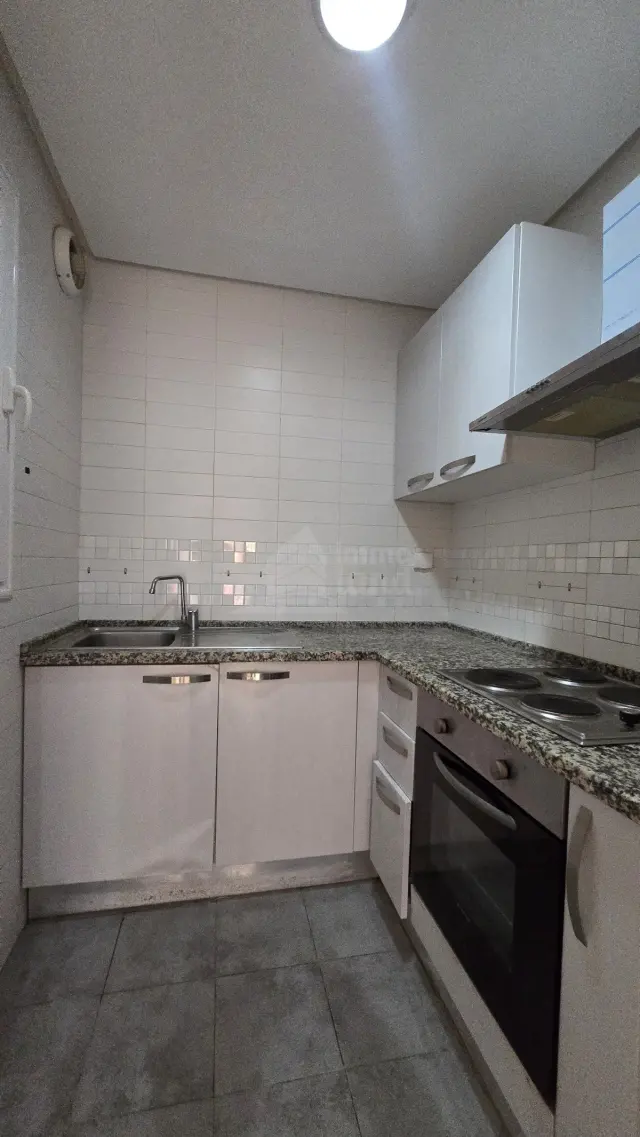 A louer une villa s+3 avec jardin a la marsa