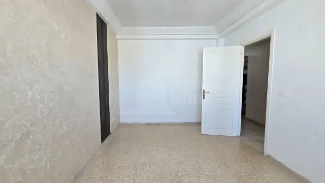 A louer une villa s+3 avec jardin a la marsa — photo 15