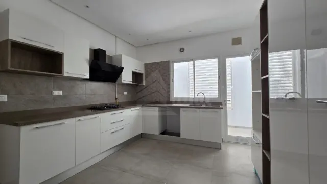 A louer un duplex s+3 avec piscine à gammarth touristique — photo 5