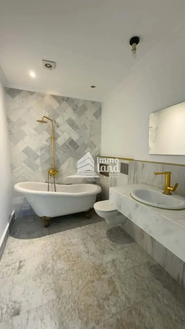 RDC de villa s+4  avec piscine — photo 10