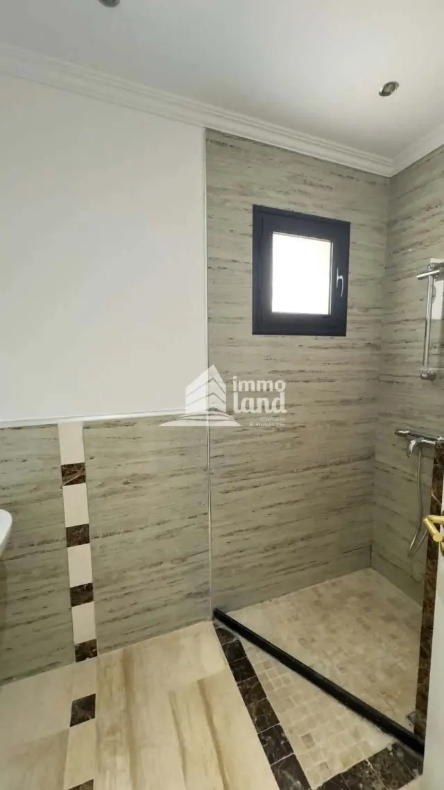 RDC de villa s+4  avec piscine — photo 13