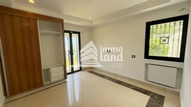 RDC de villa s+4  avec piscine — photo 5