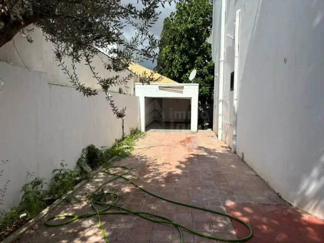Villa S+4 de 400m2 sur terrain de  506m2 à la Nouvelle Ariana — photo 3