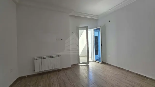 Duplex s+3 avec jardin — photo 9