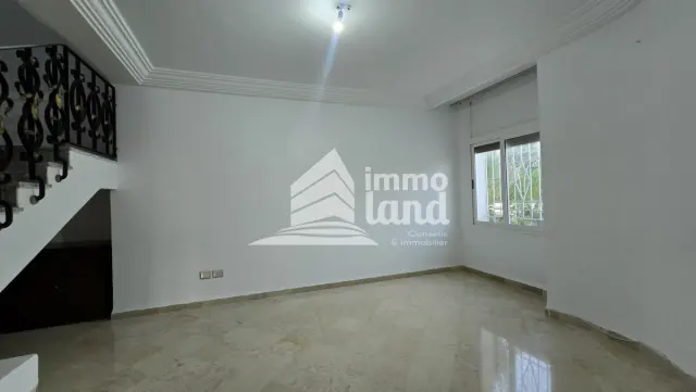 A louer une villa s+3 avec jardin a la marsa — photo 4