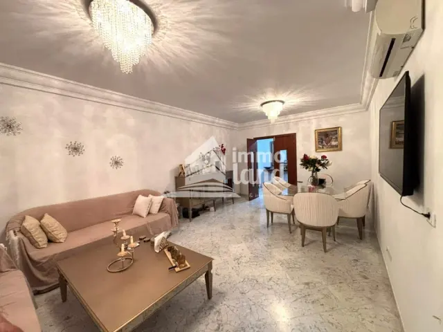 Appartement S+4 de 200m2 à Riadh Andalous